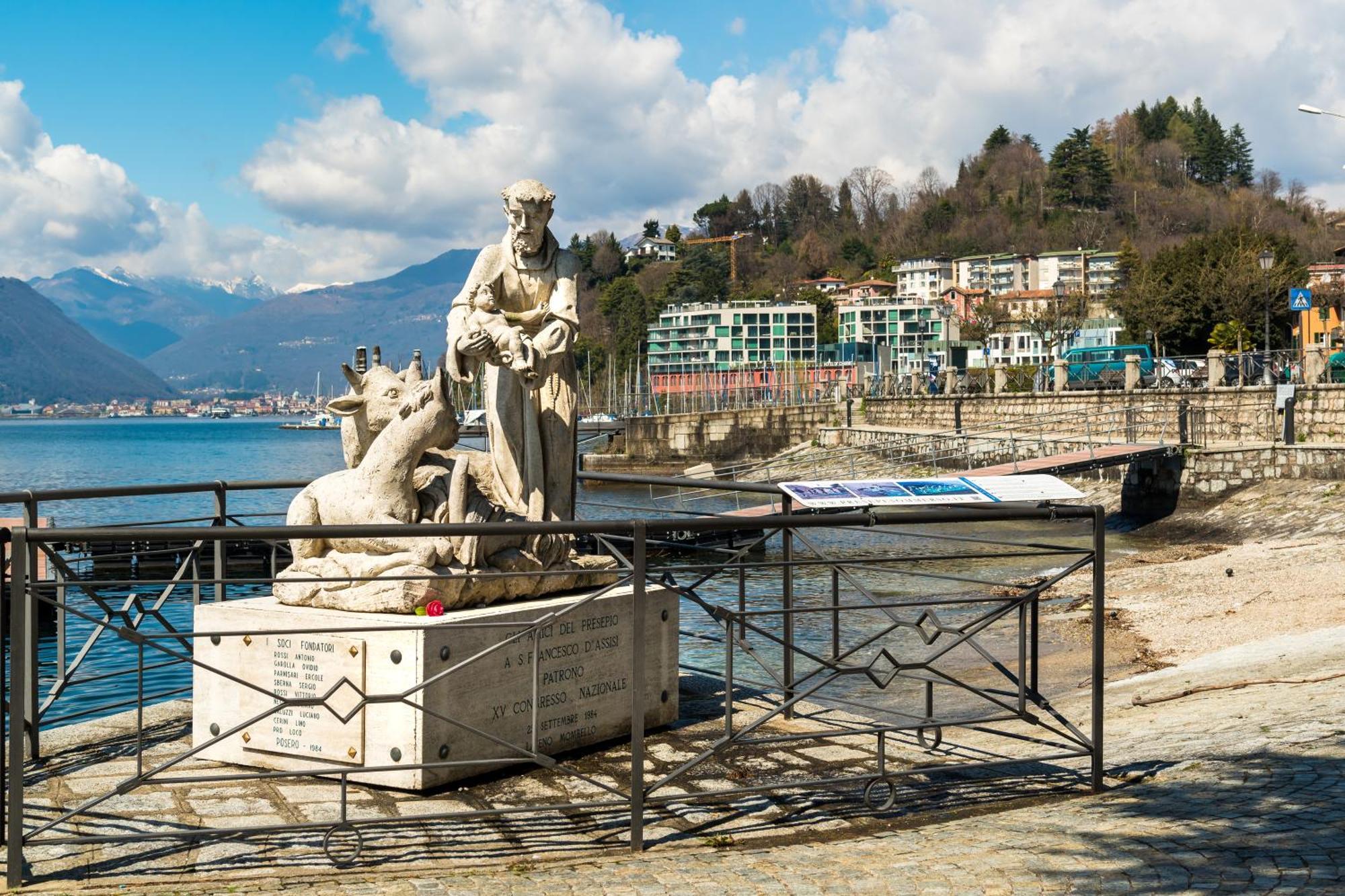 Appartamento Il Golfo Lake View - Happy Rentals Laveno-Mombello Extérieur photo