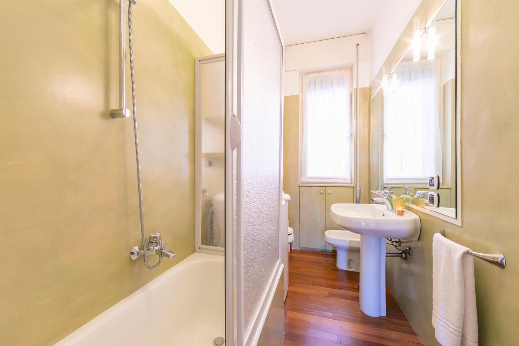 Appartamento Il Golfo Lake View - Happy Rentals Laveno-Mombello Extérieur photo