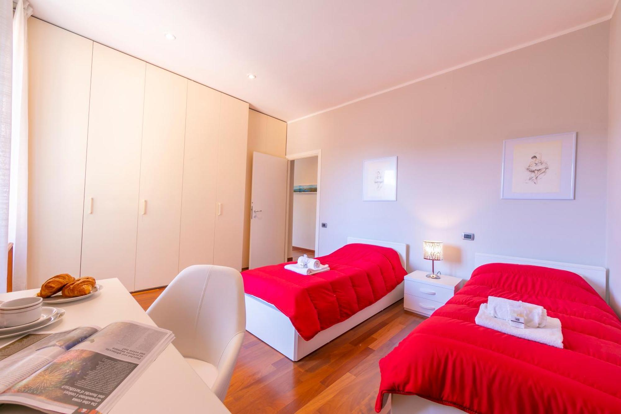 Appartamento Il Golfo Lake View - Happy Rentals Laveno-Mombello Extérieur photo