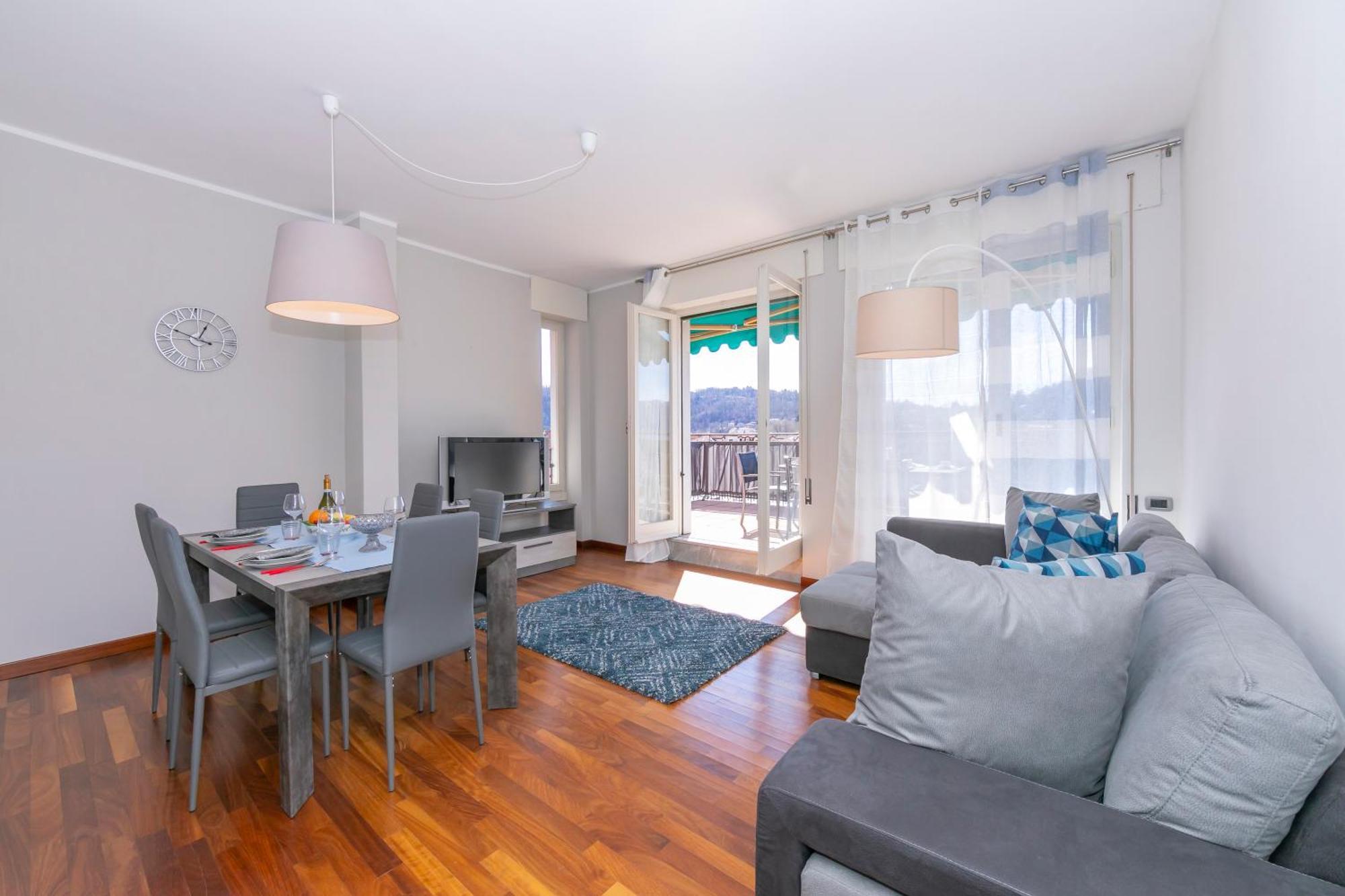 Appartamento Il Golfo Lake View - Happy Rentals Laveno-Mombello Extérieur photo